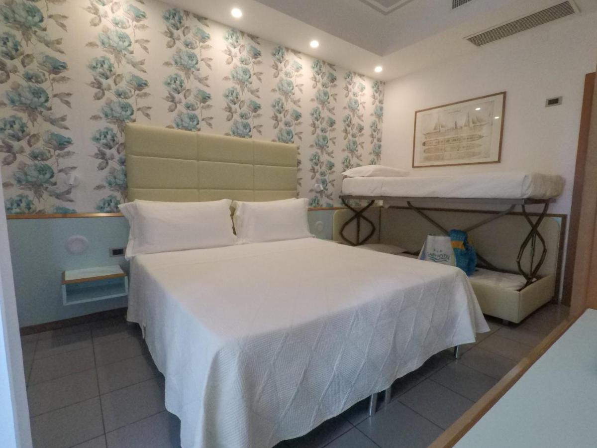 Hotel Gaby Ρίμινι Εξωτερικό φωτογραφία